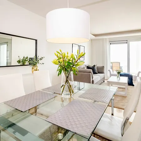아파트 Lab-modern 3 Bedroom Near 마르베야