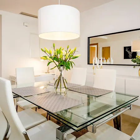 Apartment Lab-modern 3 Bedroom Near