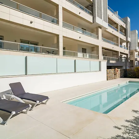 Apartment Lab-modern 3 Bedroom Near