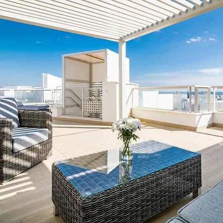 Apartment Lab-modern 3 Bedroom Near